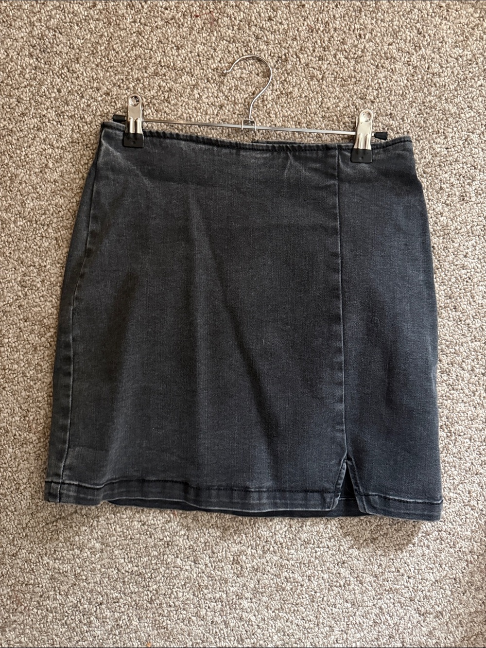 black fitted jean skirt
